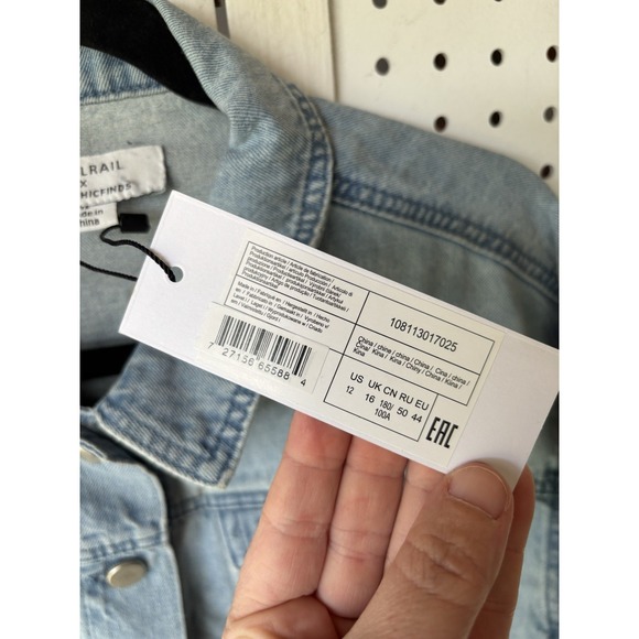 Label Rail Cheap Chic Finds Floral Embroidered Crop Denim Jean Jacket Lg/12 - Picture 4 of 7